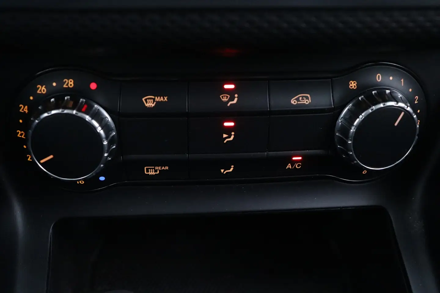 Car Image - 51cRJykF0GJrmlodiHgir0