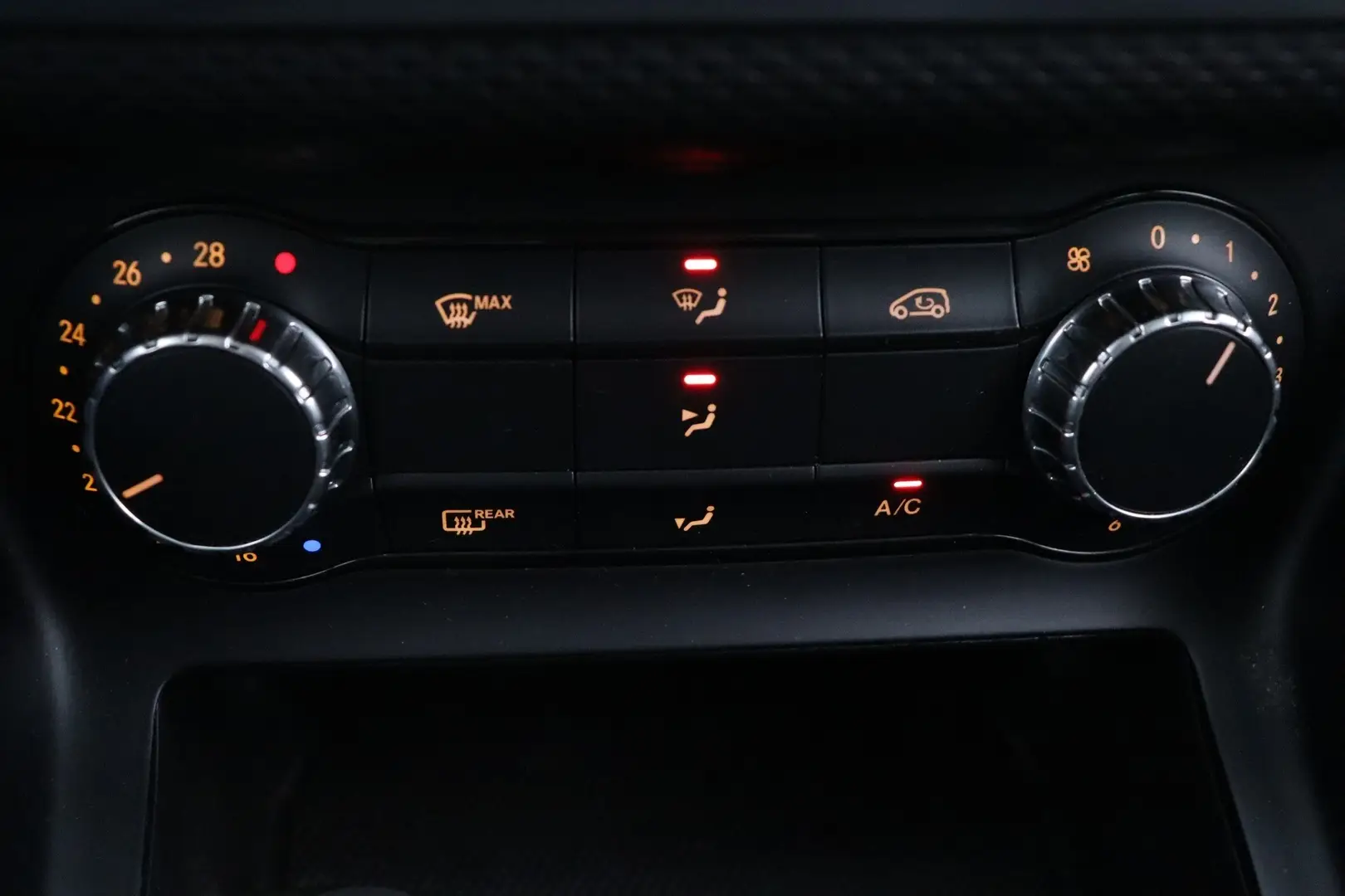 Car Image - 51cRJykF0GJrmlodiHgir0