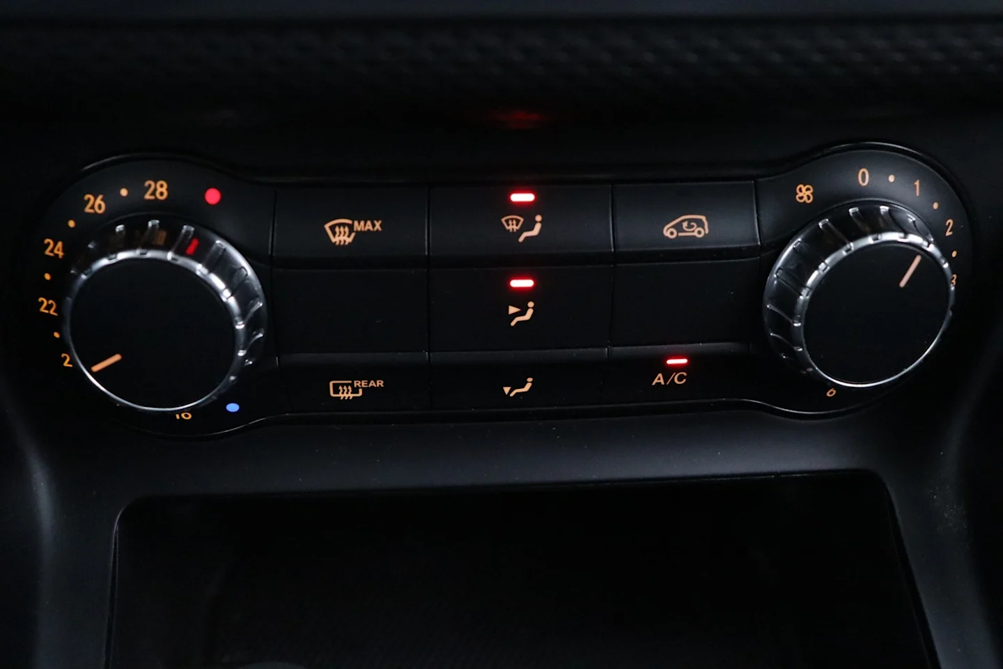 Car Image - 51cRJykF0GJrmlodiHgir0