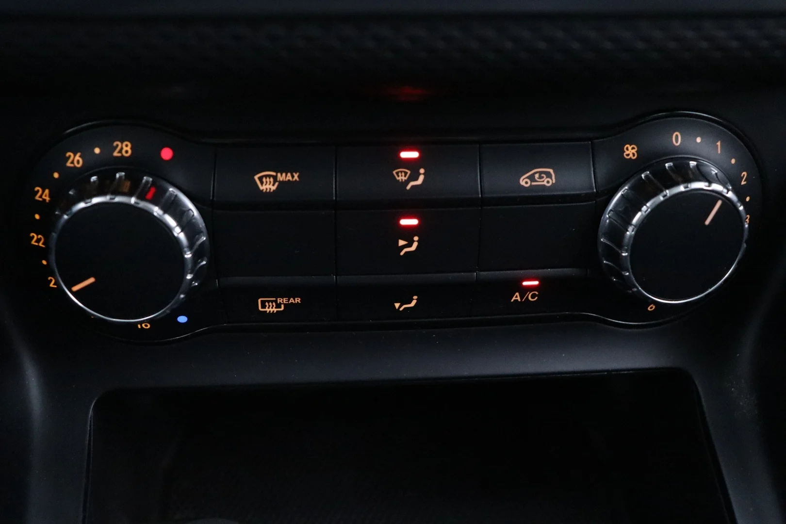 Car Image - 51cRJykF0GJrmlodiHgir0