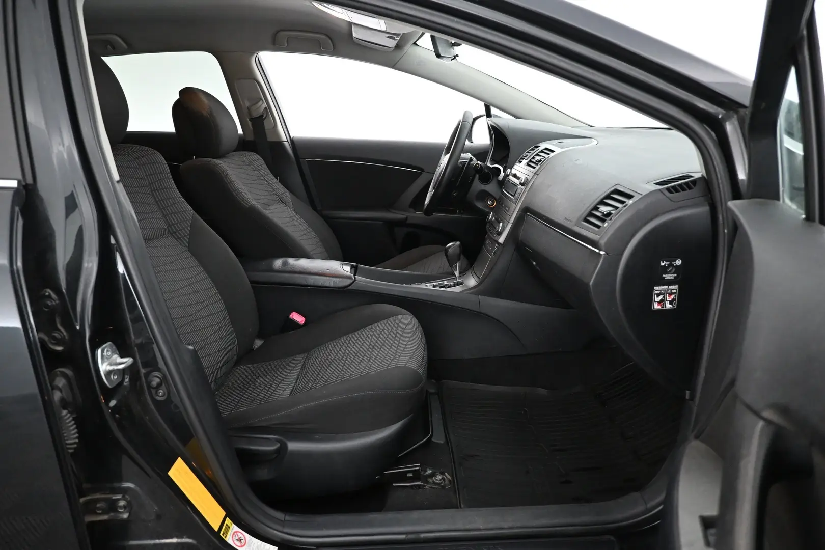 Car Image - 3VnUKAyiVfrzsCQuUuze28