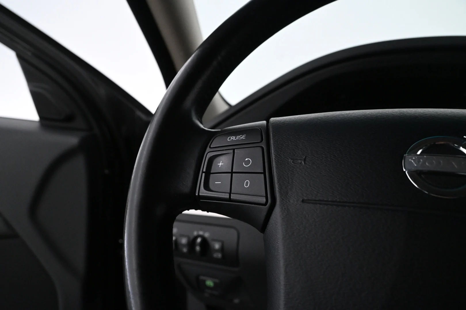 Car Image - 2odB1UOnvQnEBwYexM8wlD