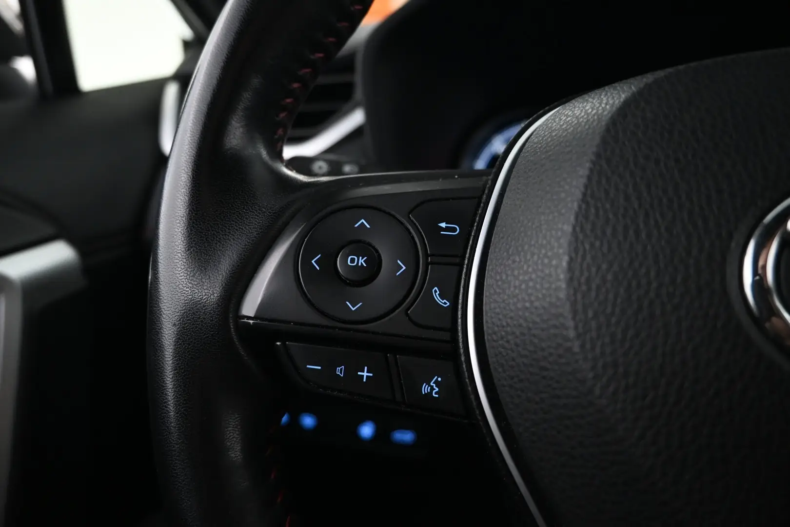 Car Image - 46Jdnbc2y3Pk6CcQb0Hnl6