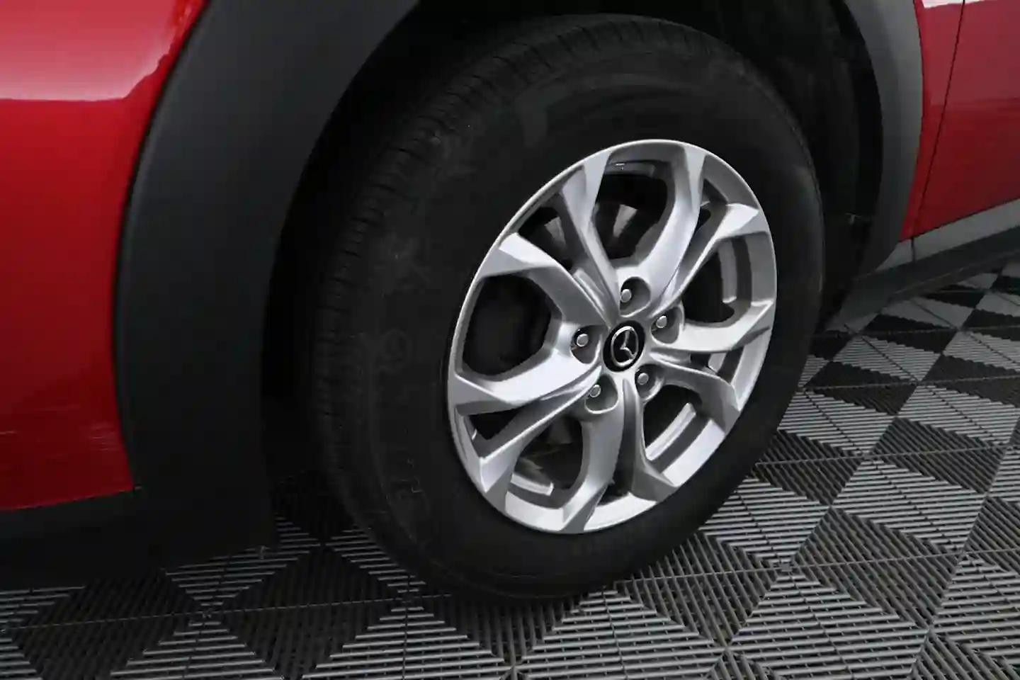 Car Image - 3AMcGAPrKv9IYkwiuZAXlG