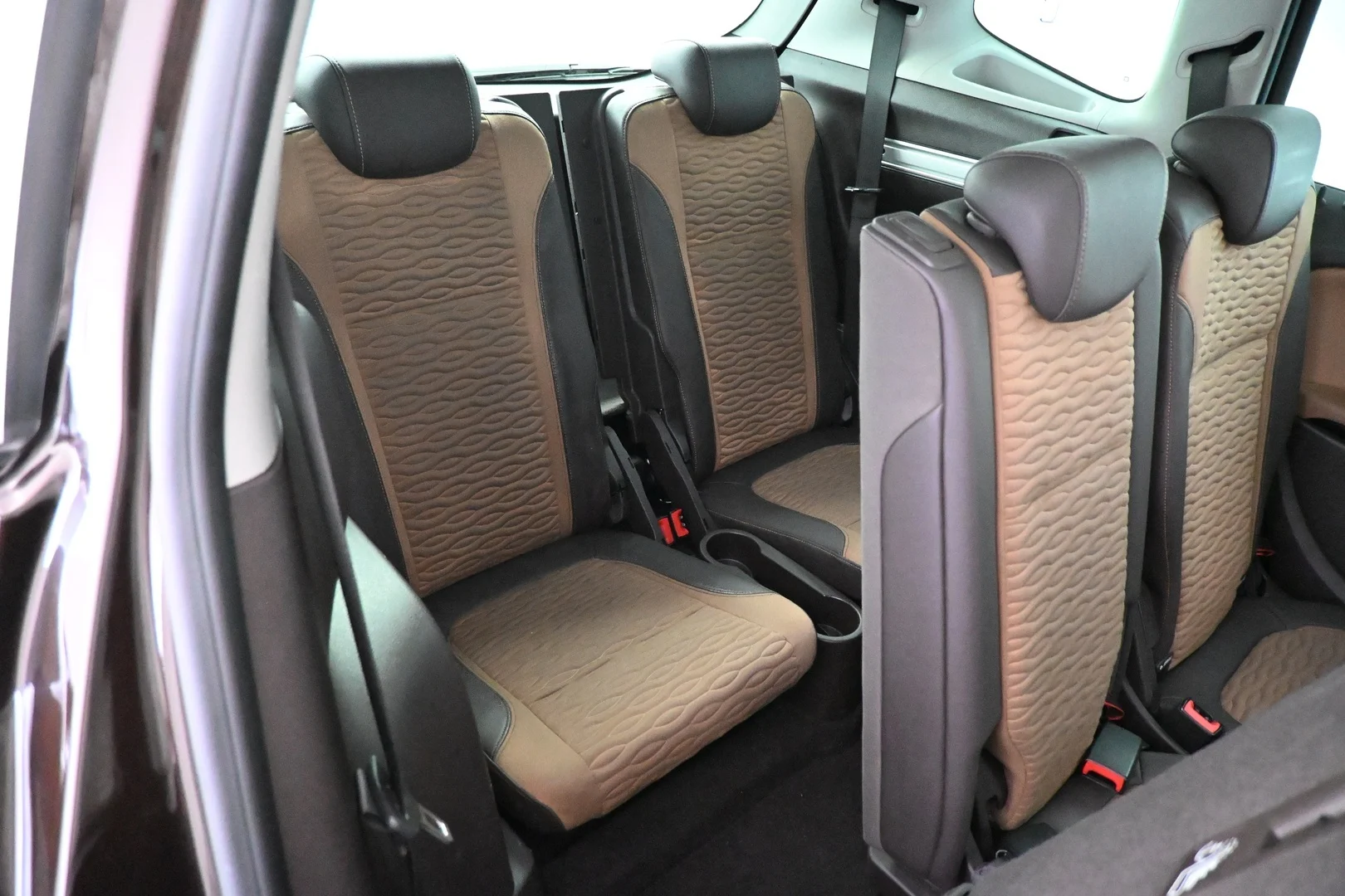 Car Image - 7p5PRHp5h6oy5ZmyzM81vn