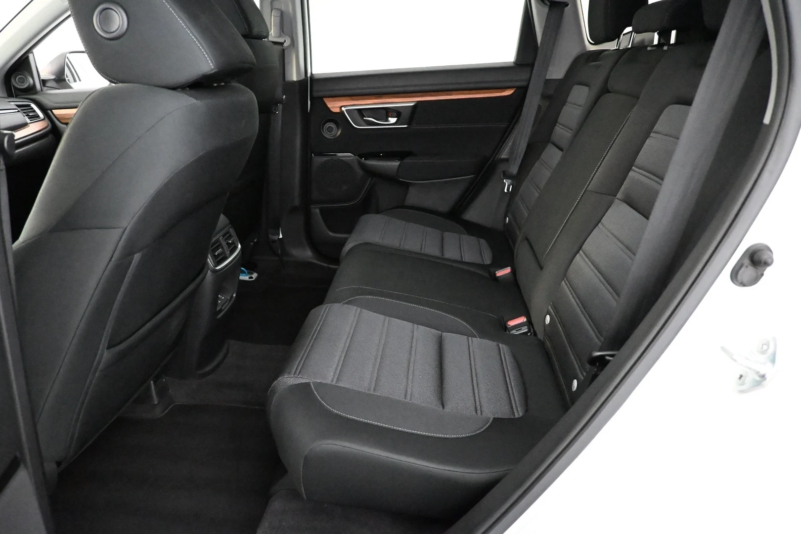 Car Image - 4B2s942IgktWgNc782bD7X