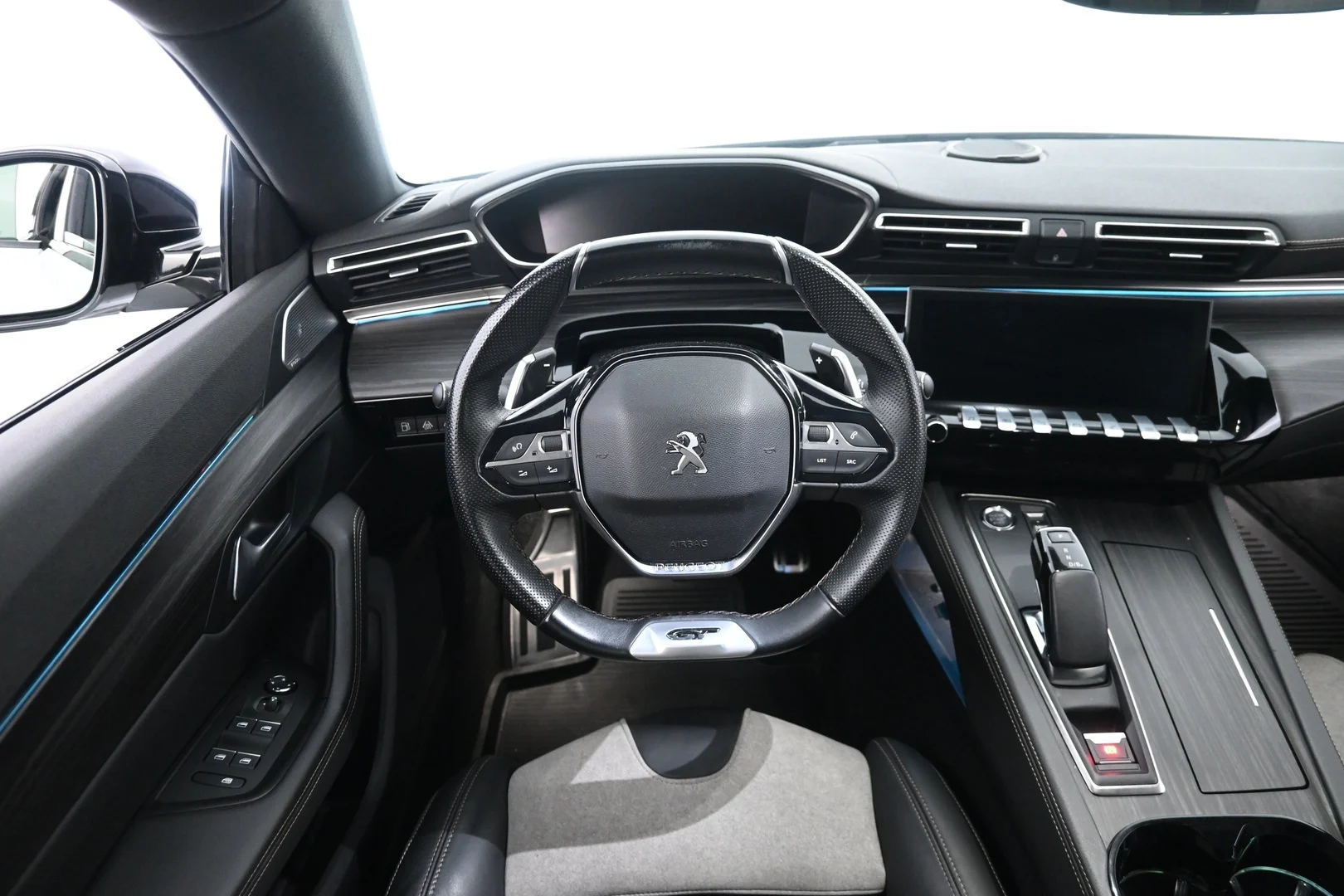 Car Image - pPglQ8675fvRtxNwjdOy8