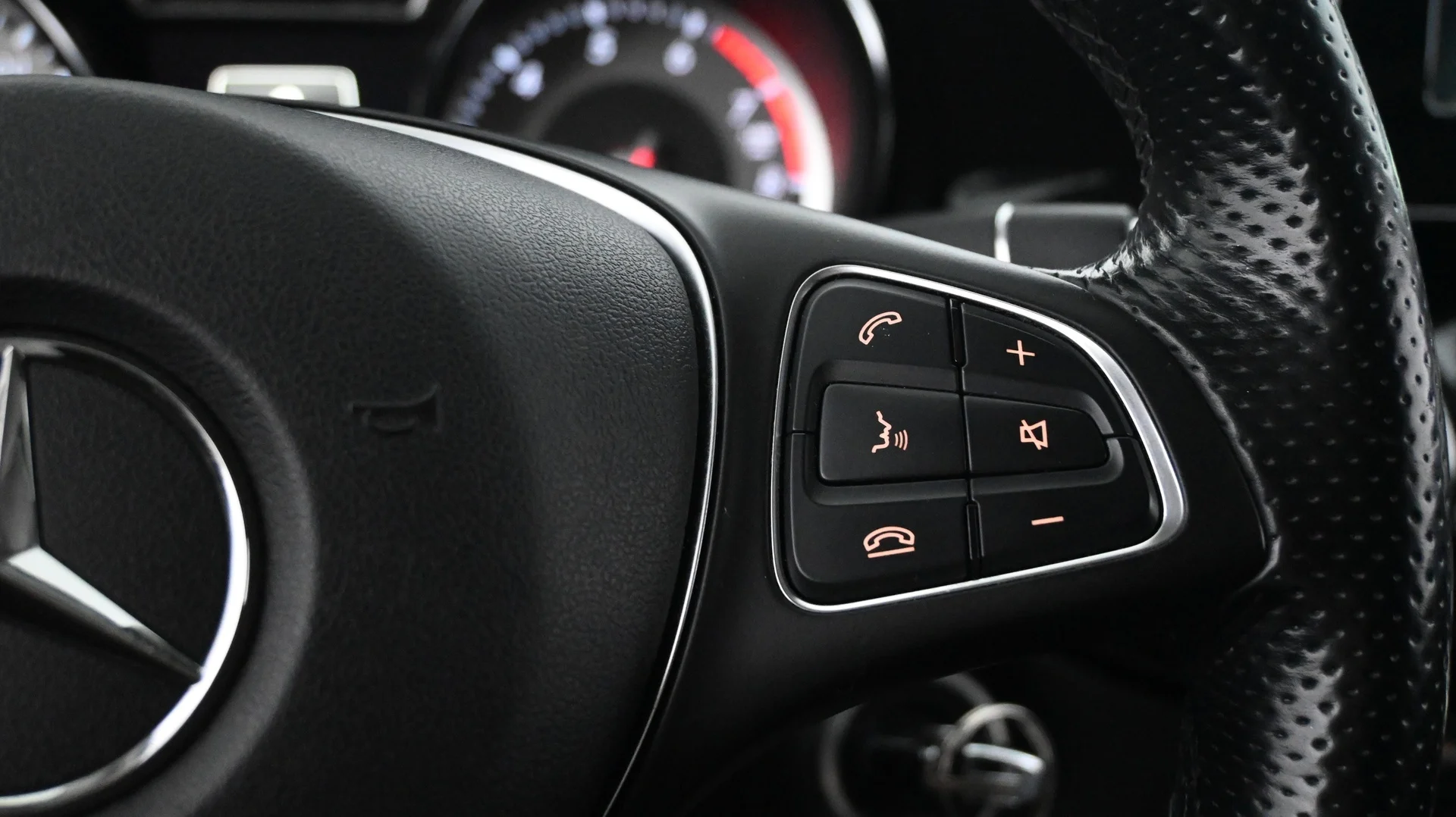 Car Image - 5uzoF9XMuAecgWl7XRrE3q