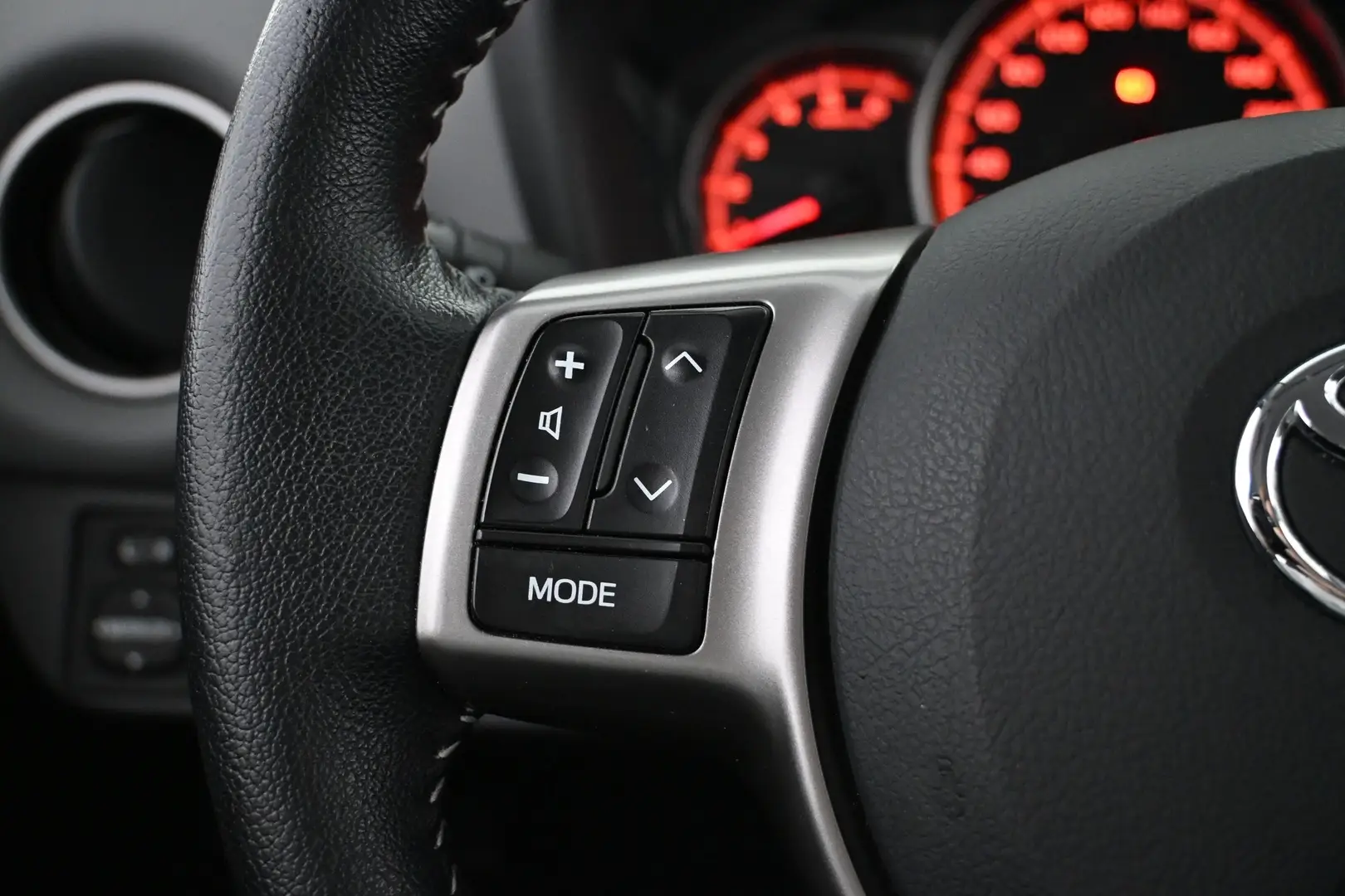 Car Image - 2kFpJCLo7waFuM7m29Kjl5