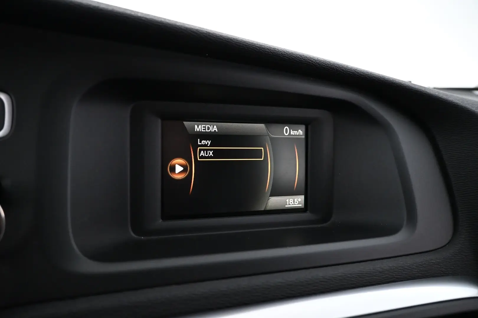 Car Image - LNzkCzCXklhxOcVxVBqCN