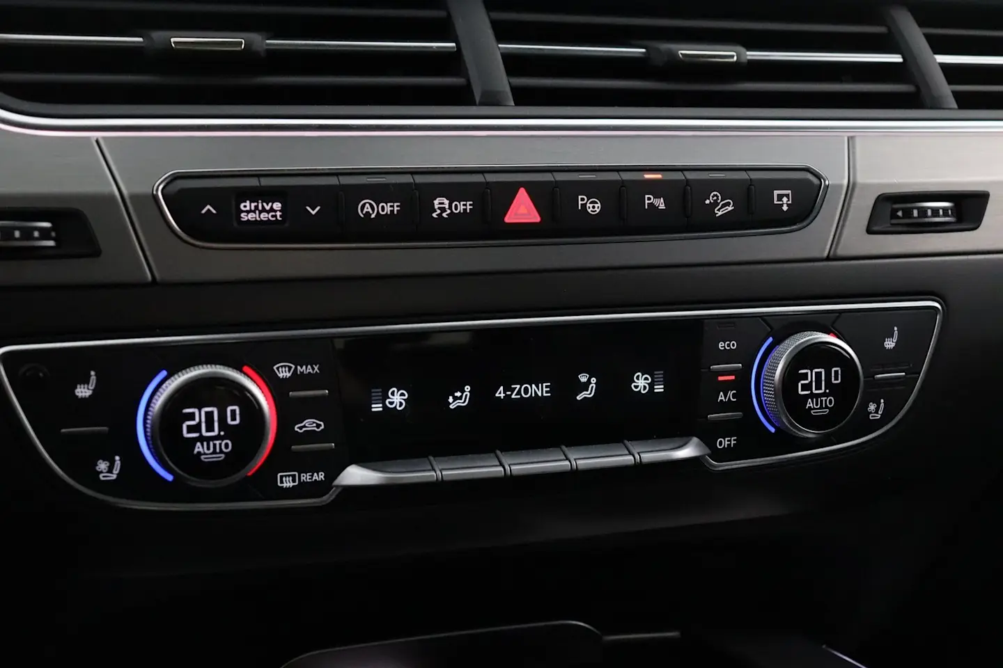 Car Image - 3EyzQnf7t201rDR68M1k35