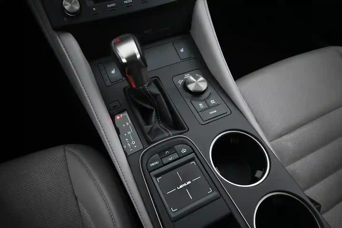 Car Image - 6kVA6FvrVDqAYJcdq6CEG1
