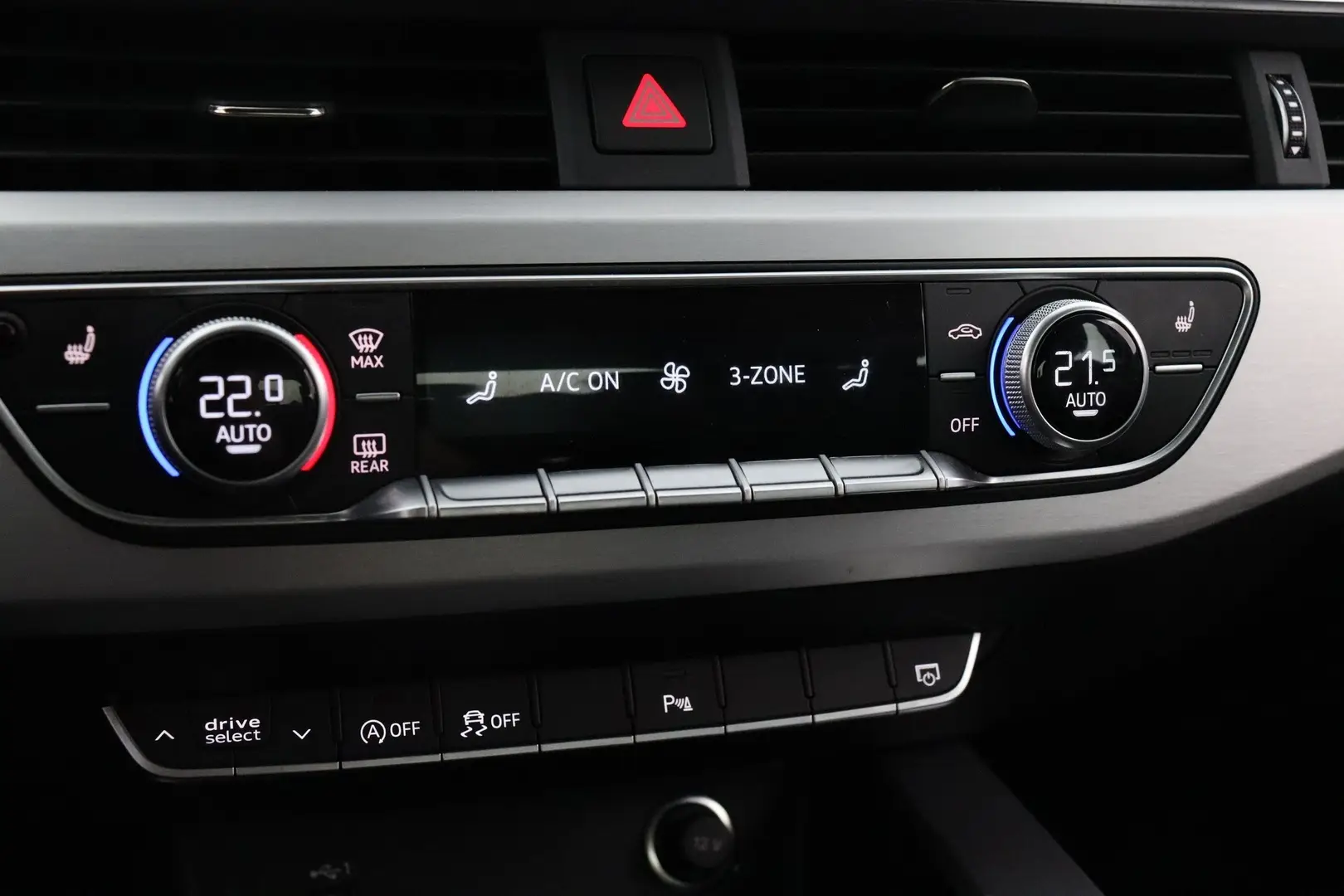 Car Image - 6m4IJN7eb8D6ebcQrba69Q