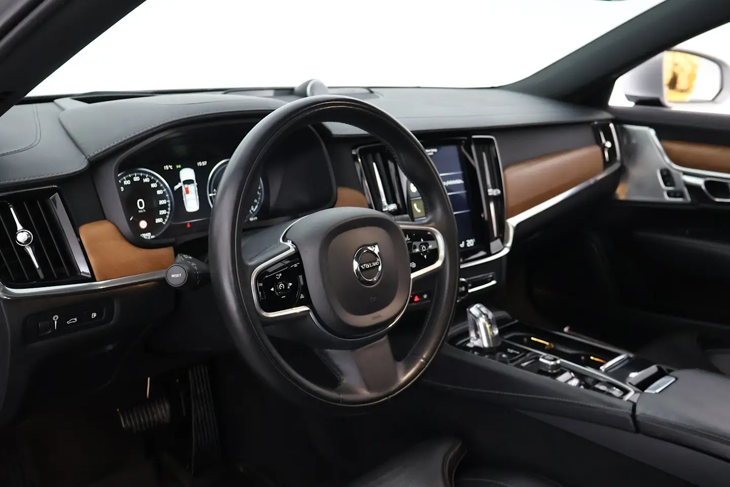 Car Image - 4N8yFwpk9nY6KOgZEsH4VP