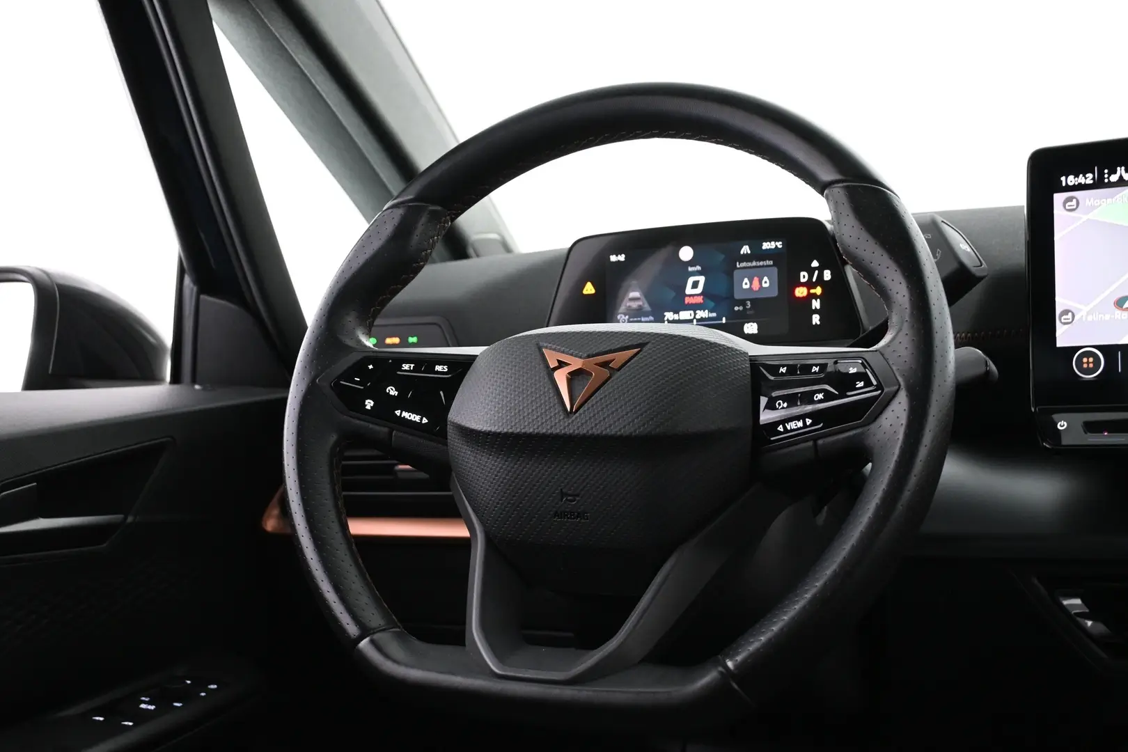 Car Image - 45VZzomvl8oME15BqKDWq