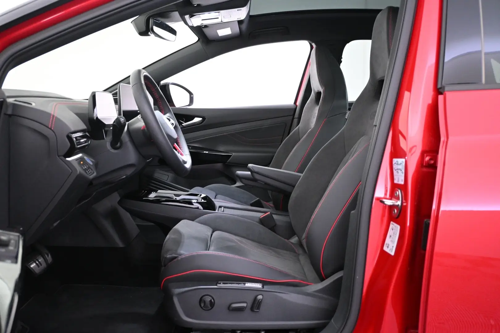 Car Image - 7Dc1ei1MTpCctrpF5VVZEU