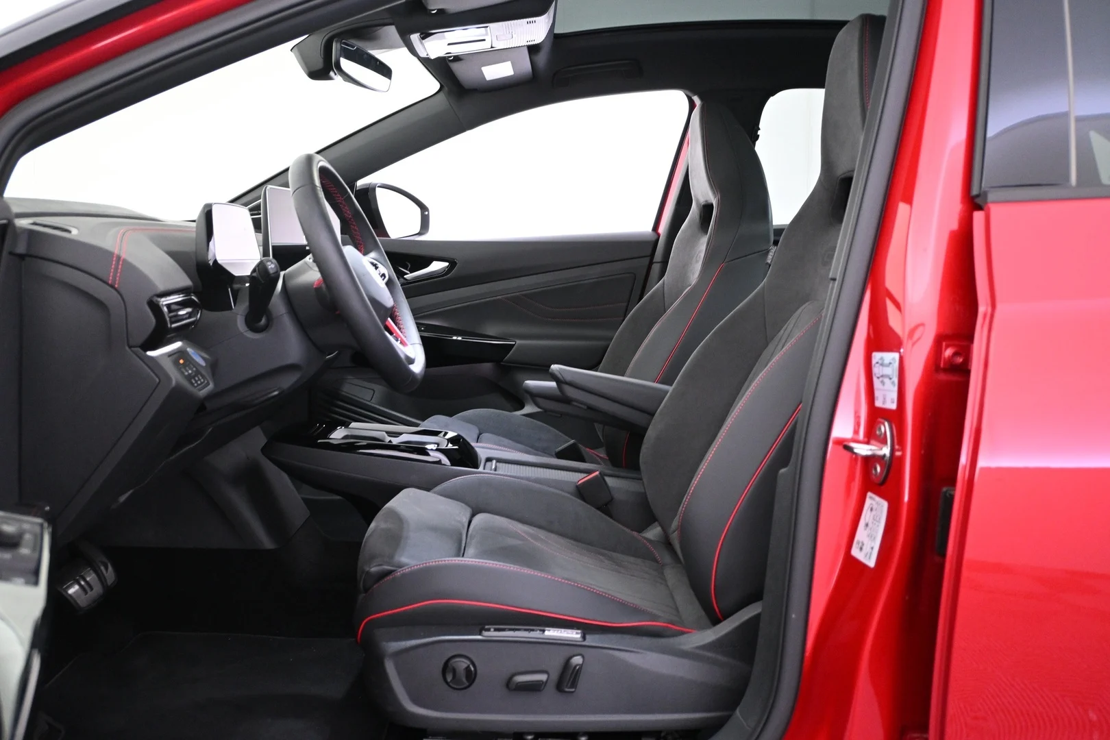 Car Image - 7Dc1ei1MTpCctrpF5VVZEU