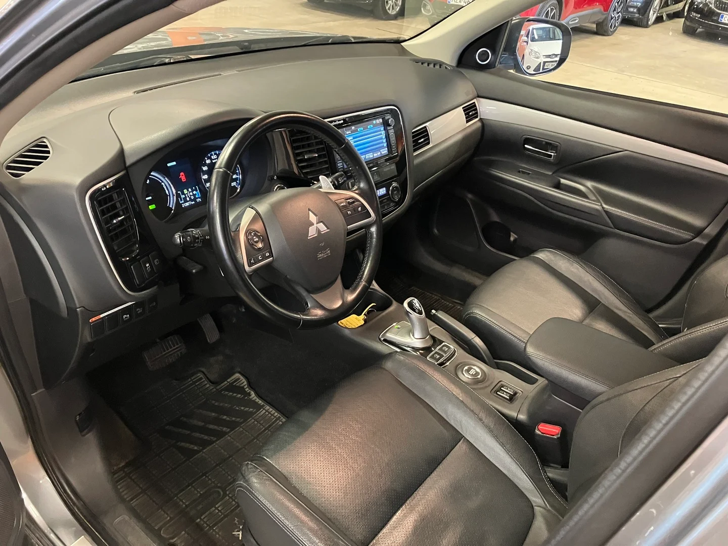 Car Image - 2ngw06rTFLVLg7aHkw9AOG