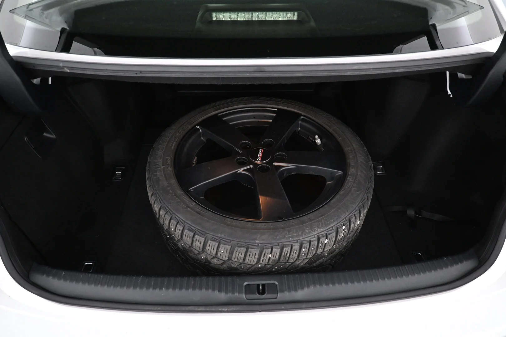Car Image - 3rWvXhbzmb2l4UVNRs3abO