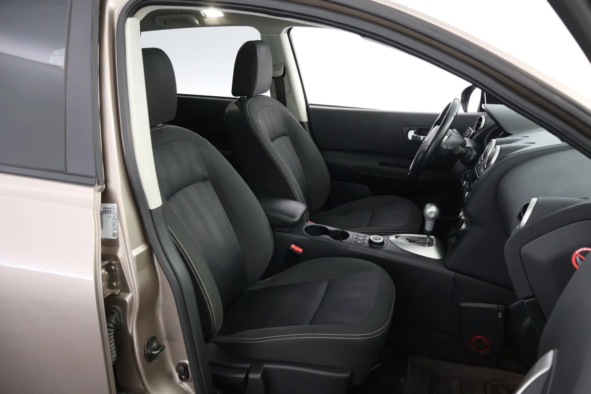 Car Image - ZfVGRP2P8sXZ5lSdc6eqQ