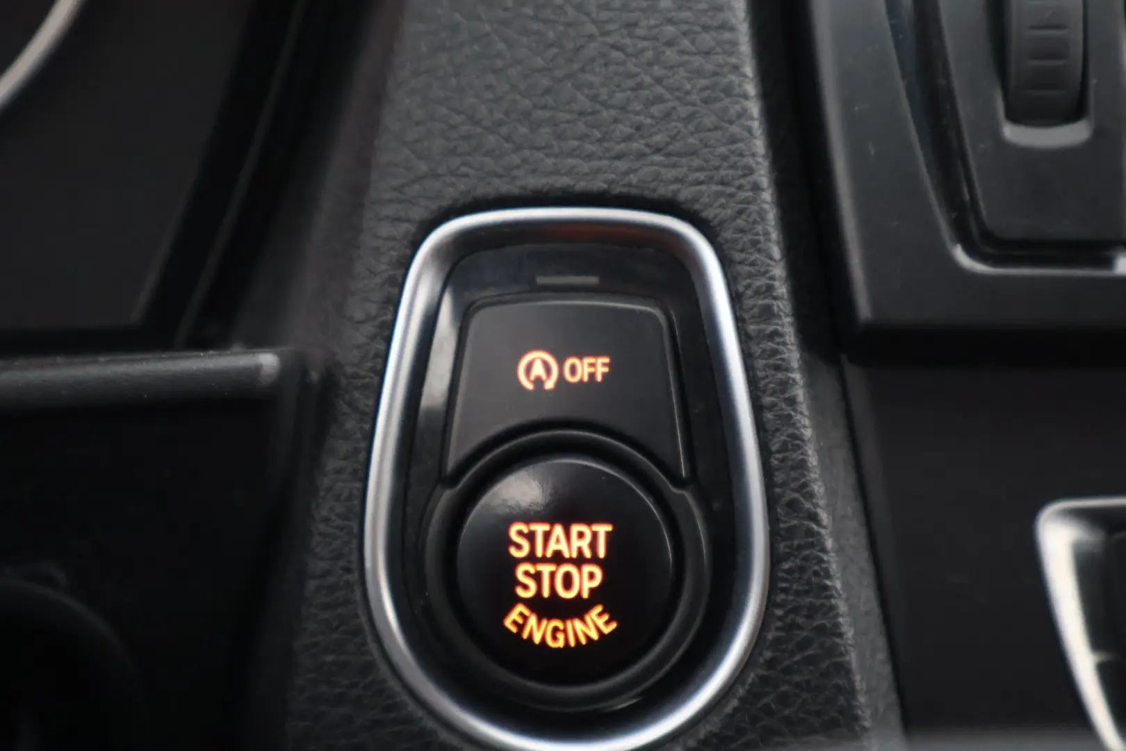 Car Image - 1RbrVDoHfyNc0fcnIEo95v