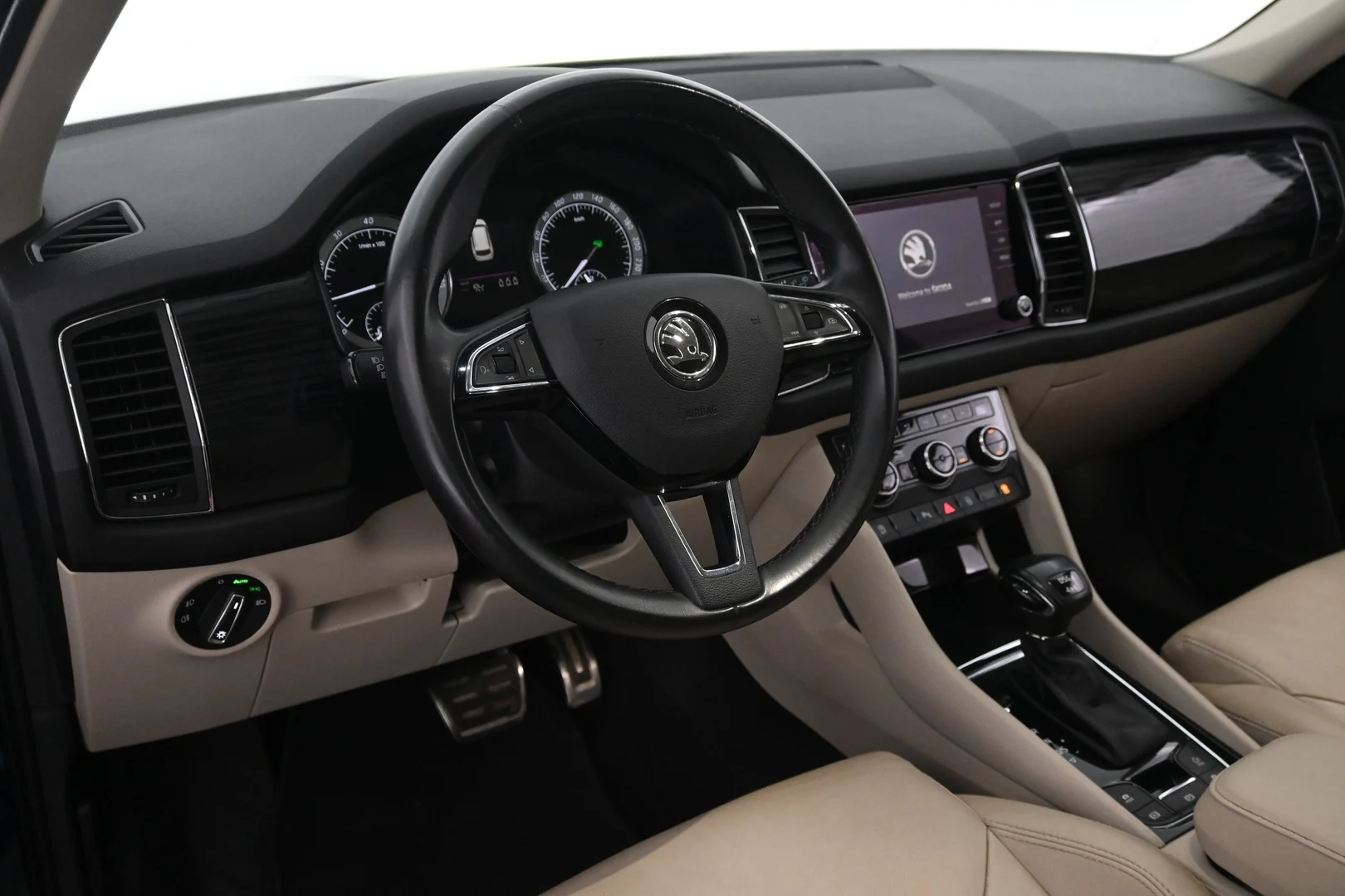 Car Image - 6Nkn78l2ngpqI3h3PwClwz