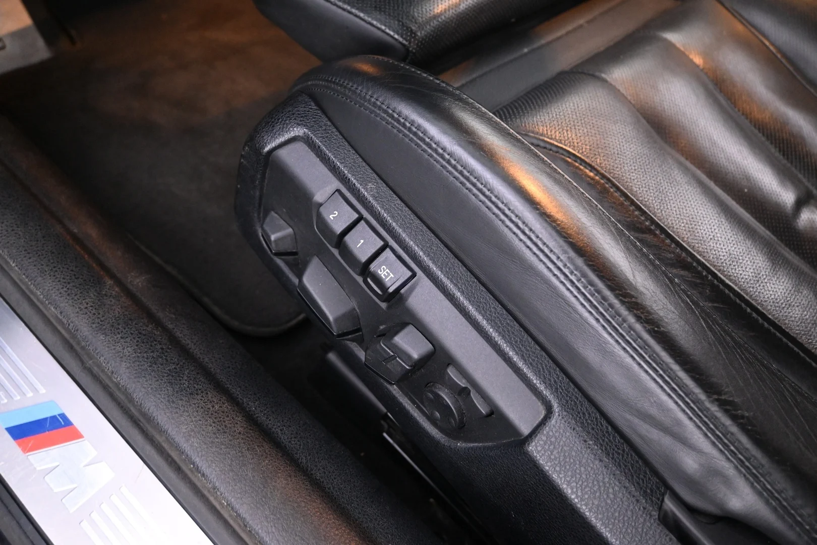 Car Image - 6Y67vXxR64rk8cxZKFQjFe