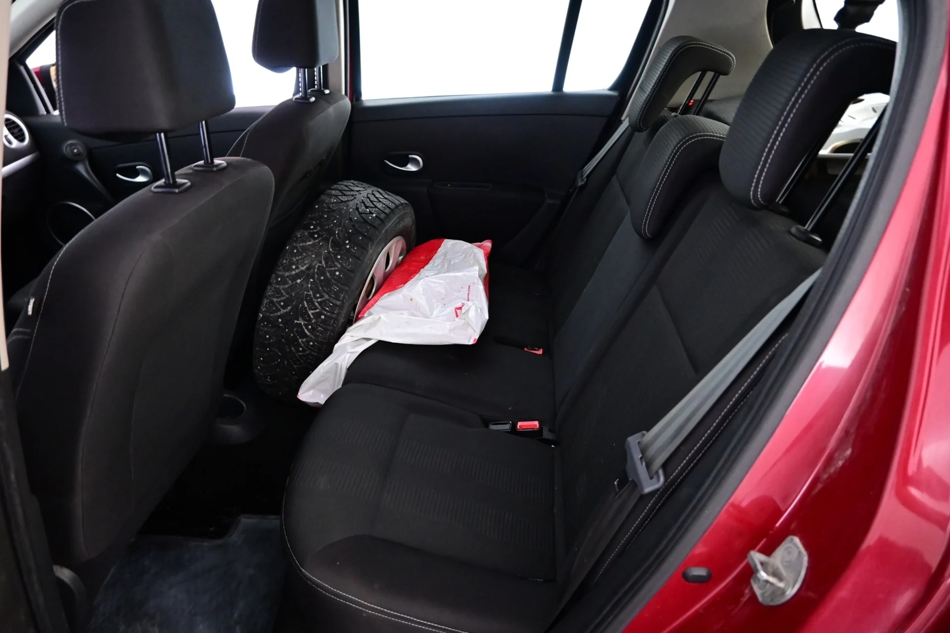 Car Image - 7Jwqw4lCJMR6UTL8KKDo5A