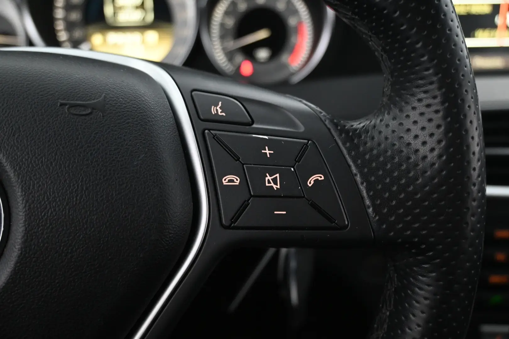 Car Image - 4J4ic9ndNA8BPlkPSetw9P