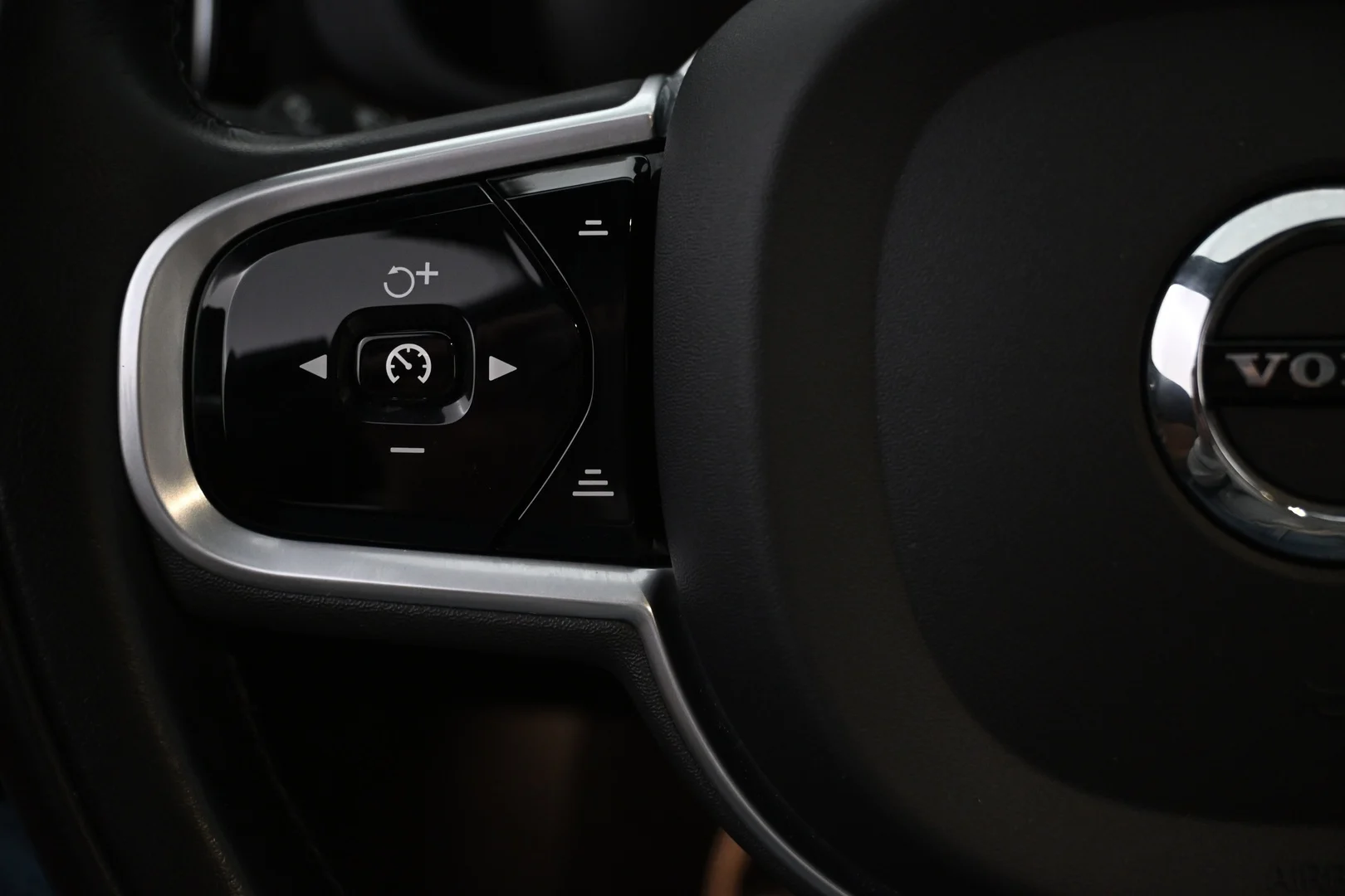Car Image - 5M6PURsutSWbg7KwL09jTa