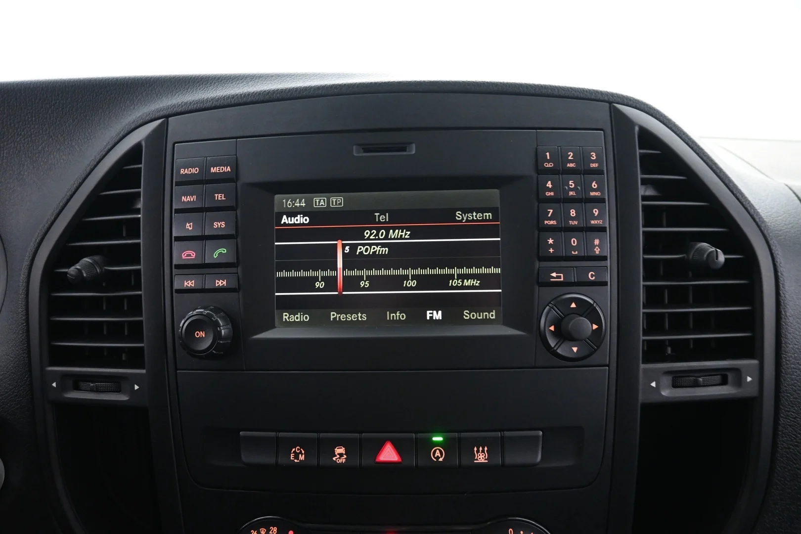 Car Image - 3NnApvnVvf4cHoXu8MrSoO