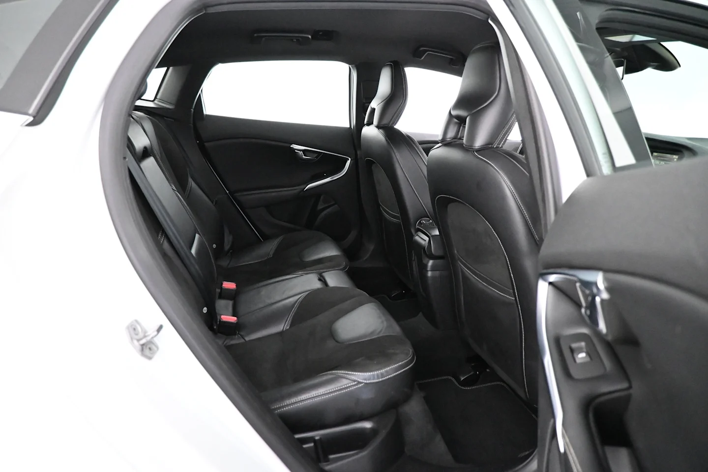 Car Image - LNzkCzCXklhxOcVxVBqCN