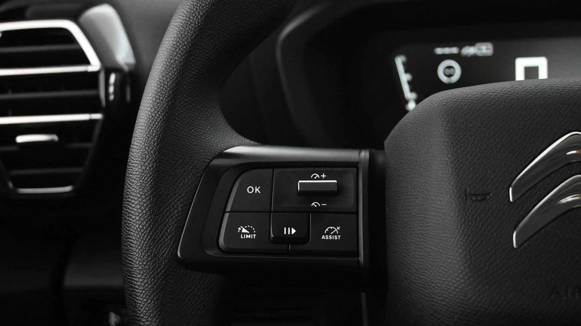 Car Image - pW7EKrHBoFm1Vm0ywpbNw
