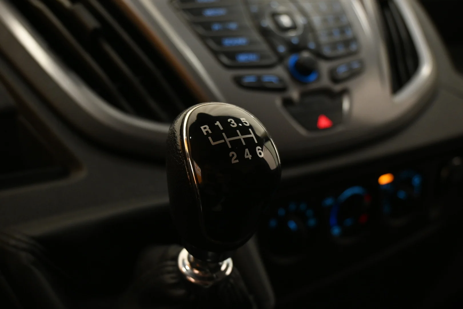 Car Image - LrZHy19HvA4av4QFpSvRo