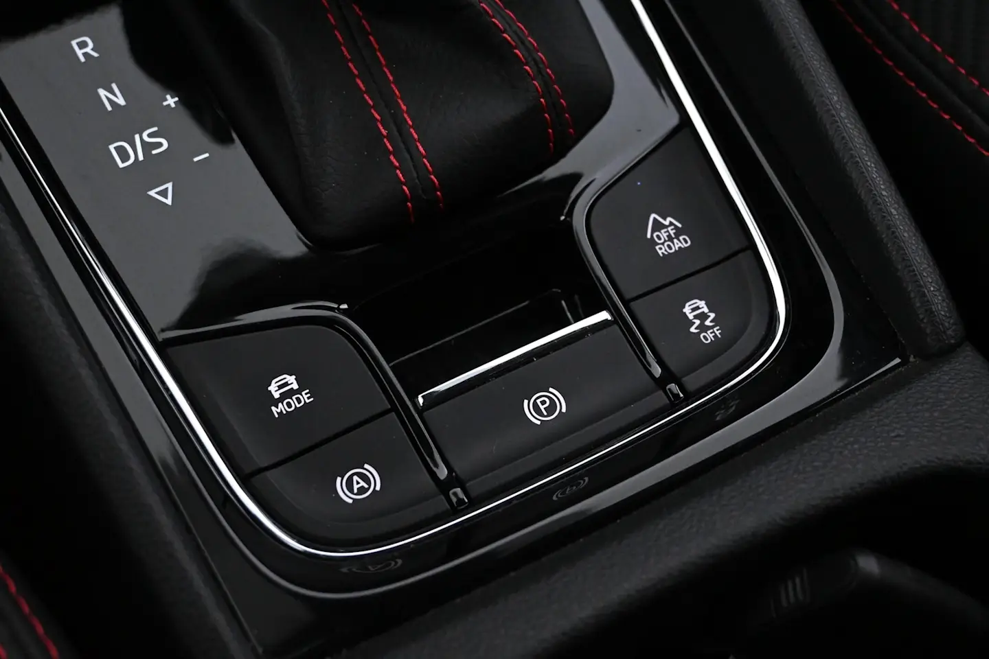 Car Image - 4kWf4DLbzT6Cdh8F7LGxhS