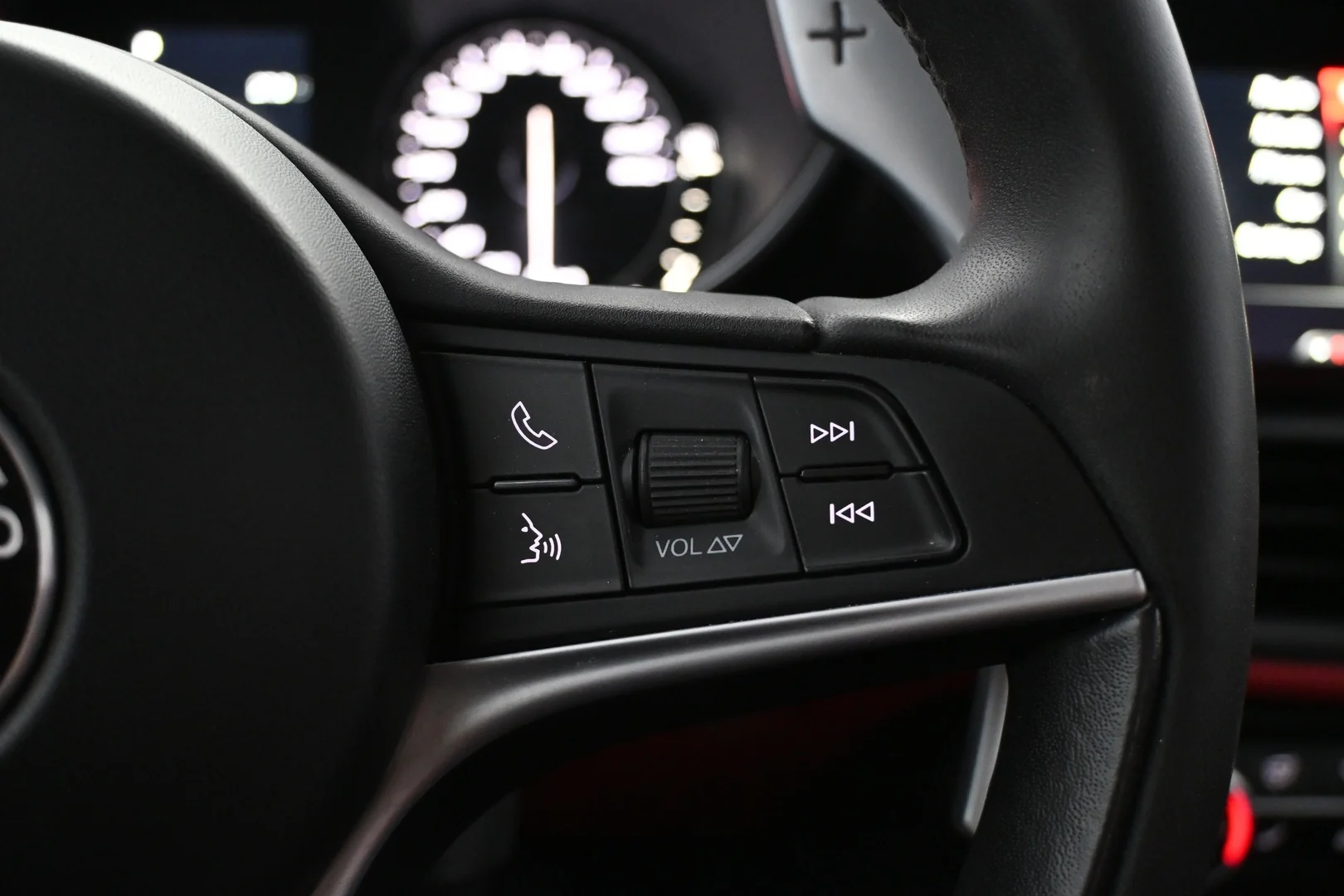 Car Image - rV1KVmBSqzKaESnAY5tGD