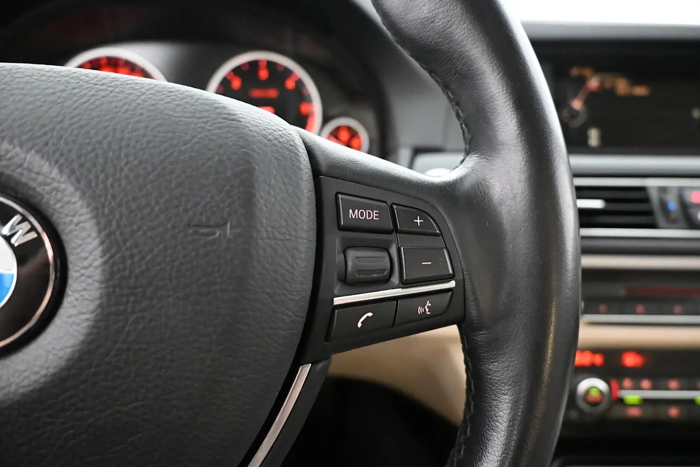 Car Image - 2pIdBi61X9WtlPhzg7fHk8