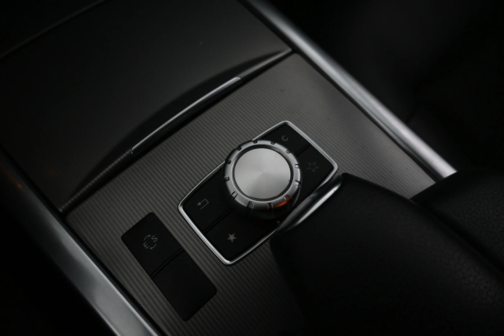 Car Image - 5elYf80JxuBhuMjtxi5uoS