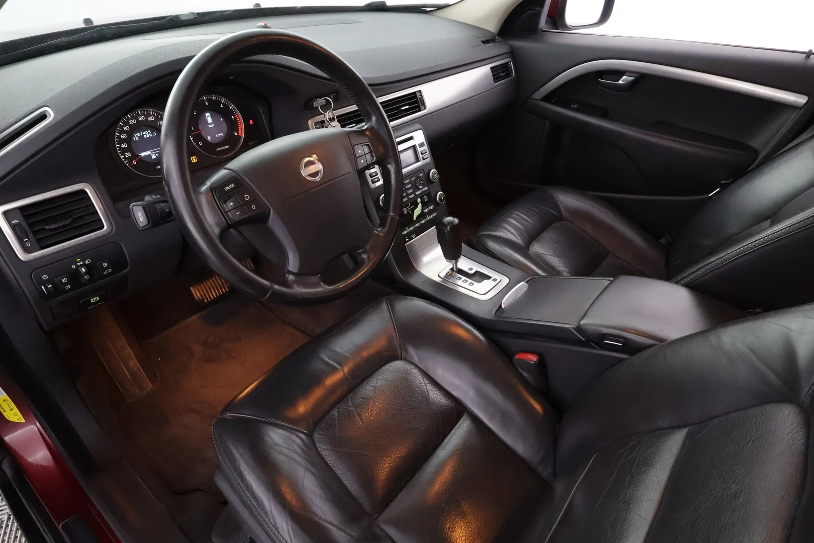 Car Image - 6GuhRDJGC1wwine4kMy3kd