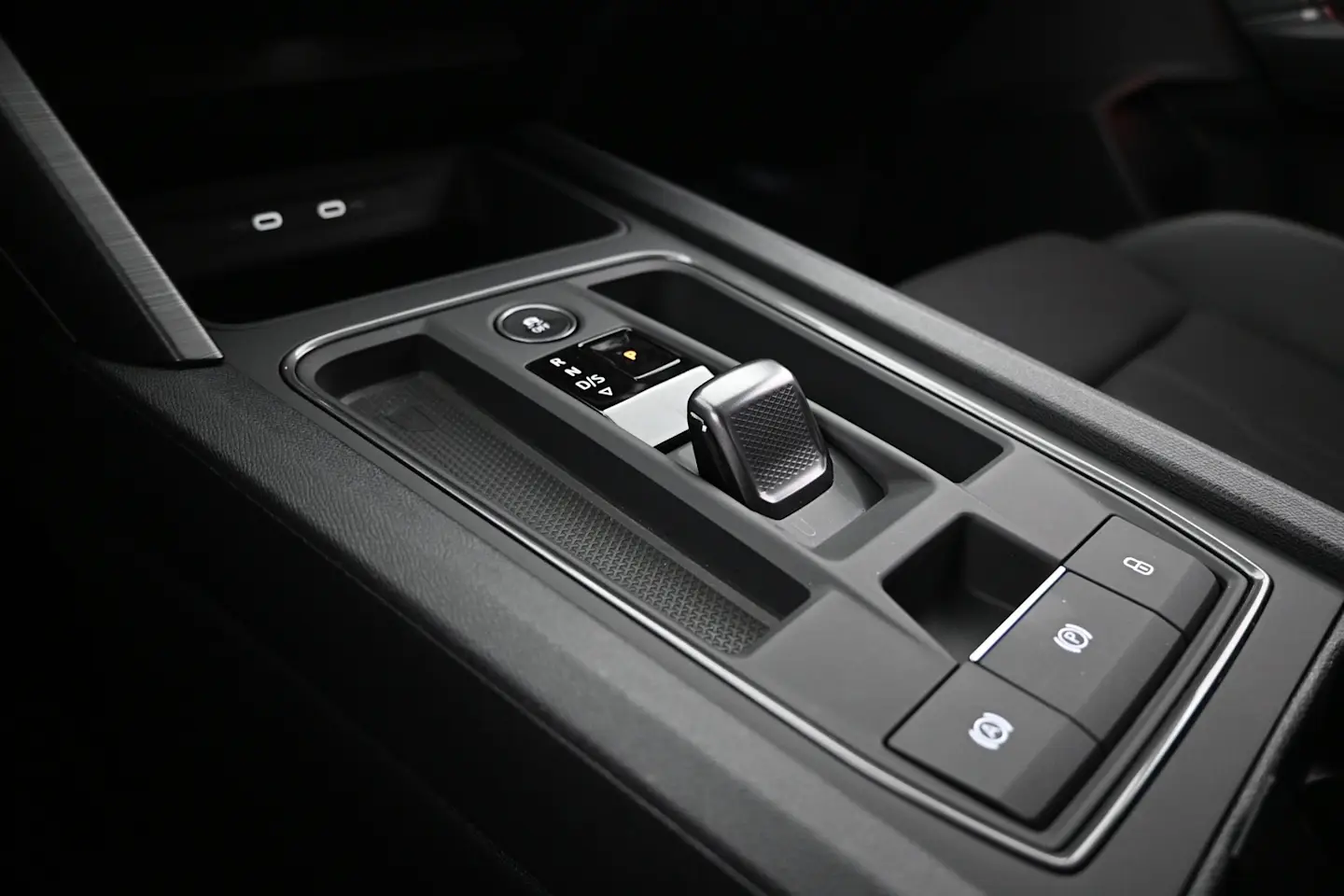 Car Image - 6qUmPknYV8RbM7Ee1X80BK