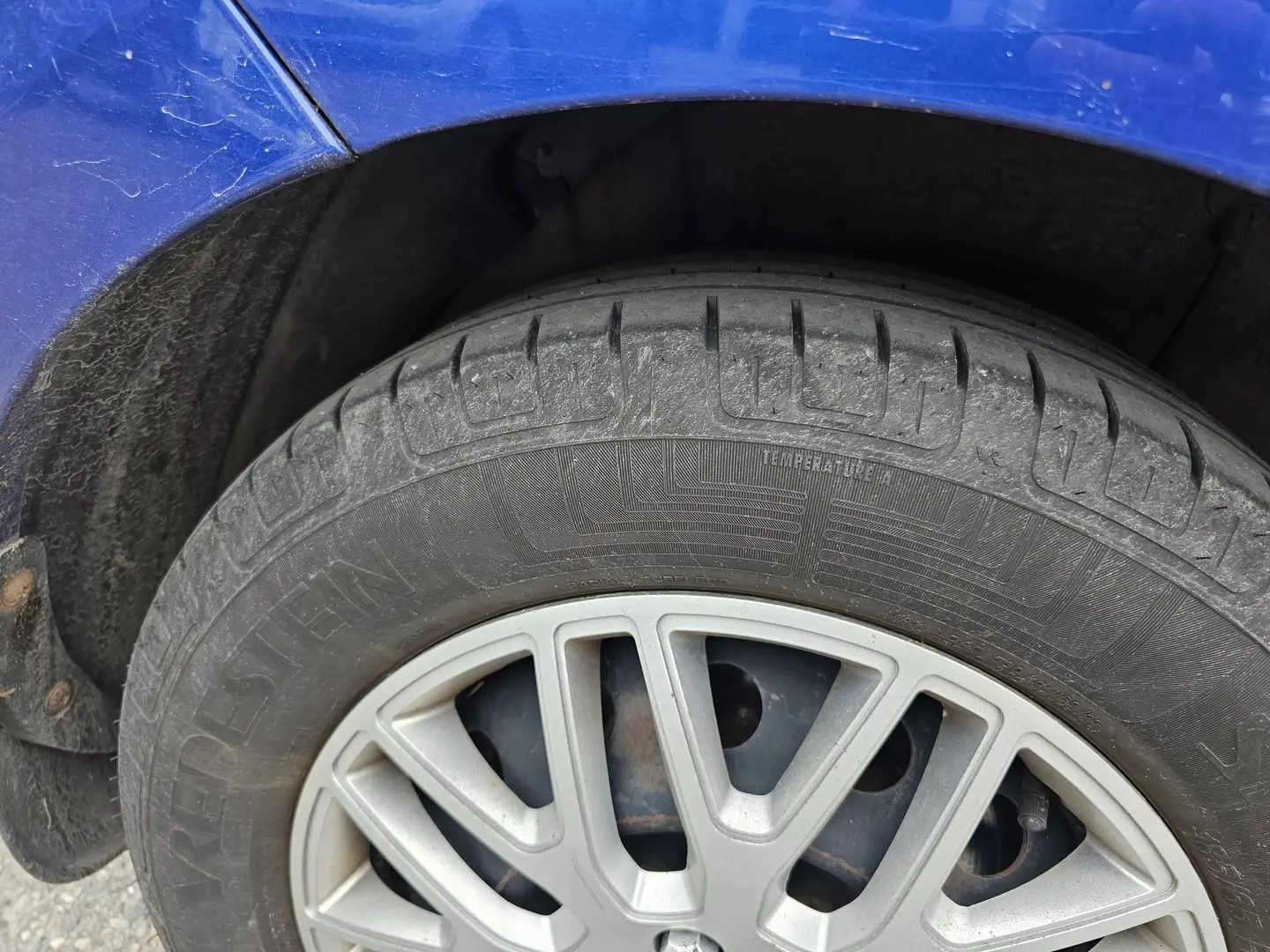 Car Image - 4Zg9pjDRYFOQXWDxy0I67u