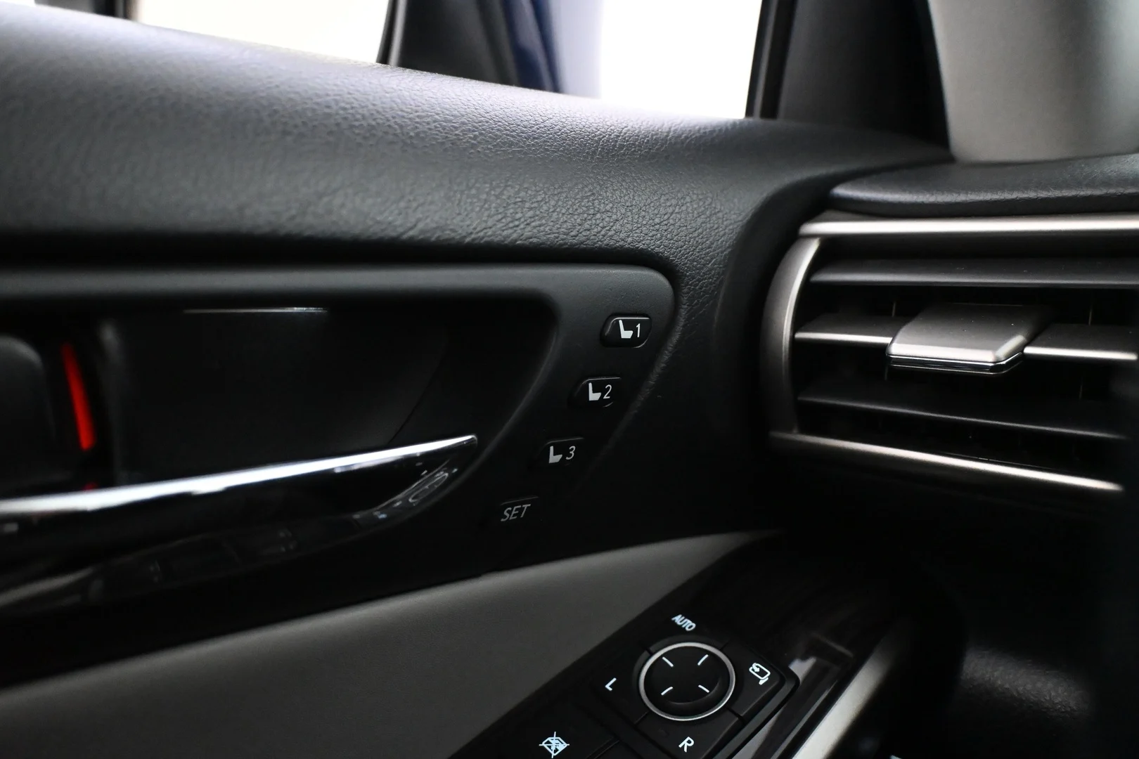 Car Image - 6nfeN7oxERpoqUbYsRz8oC