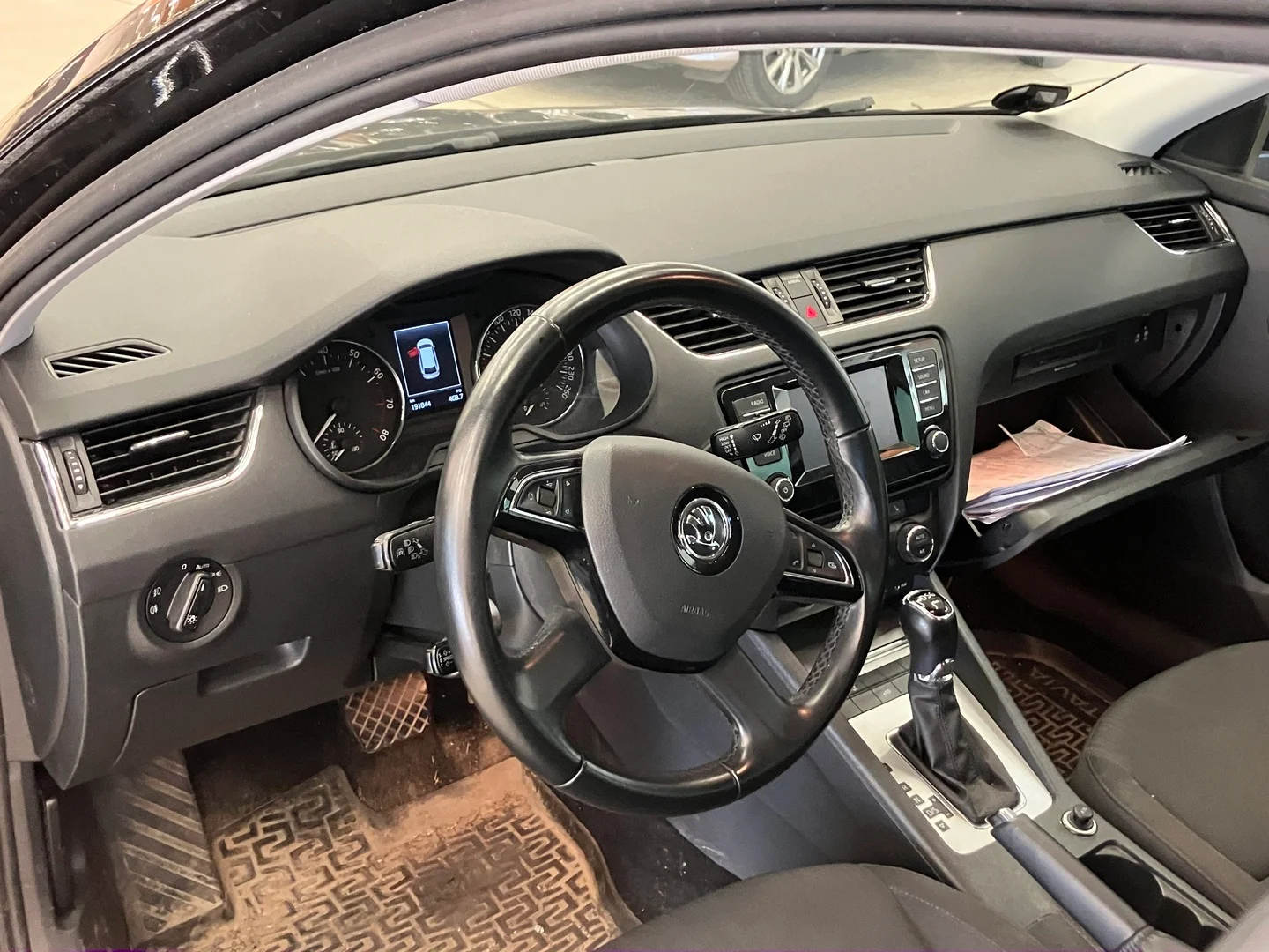 Car Image - 5B1kMfqwvwkapcG6YGhD8u