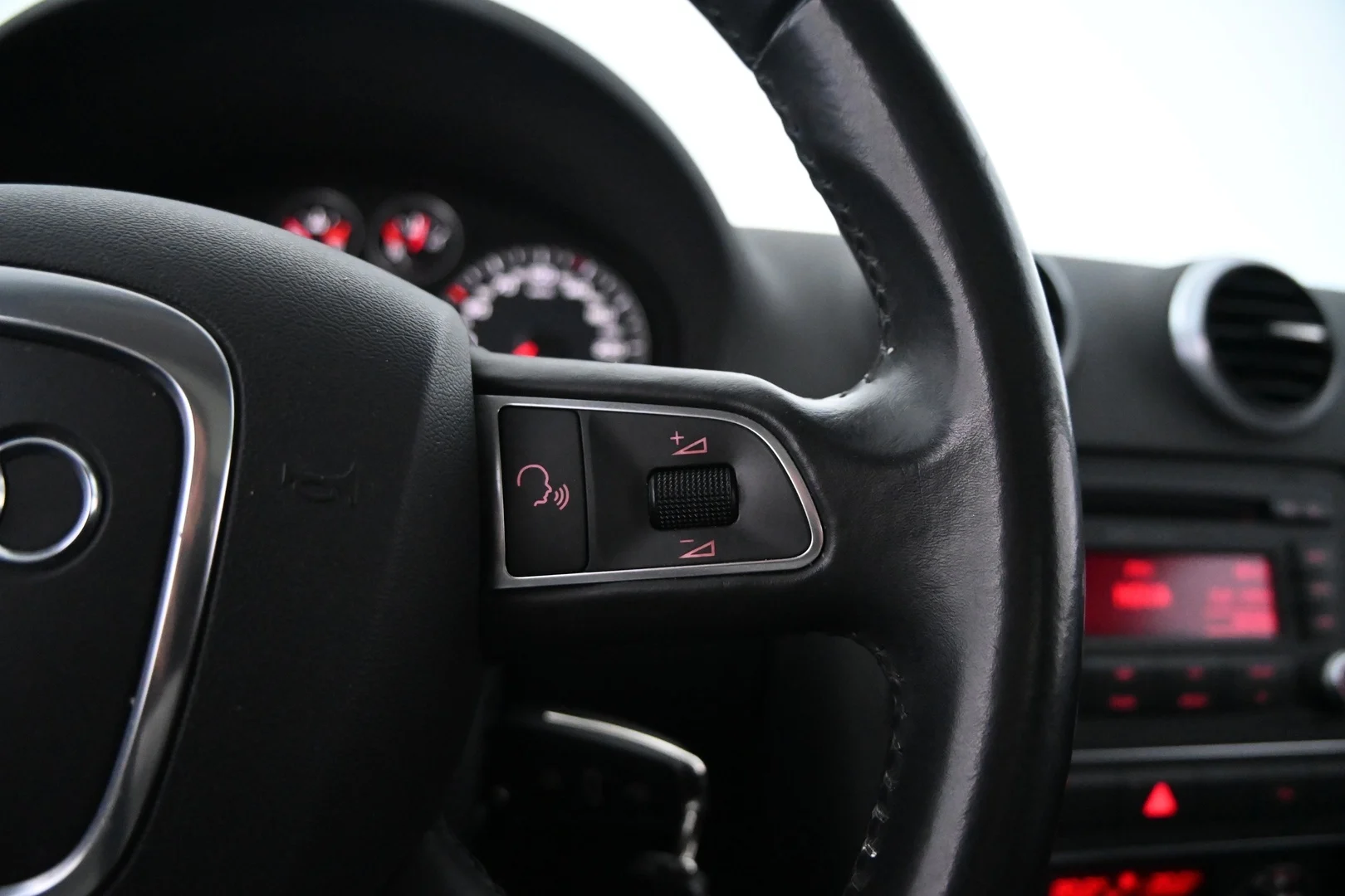 Car Image - 5ZIzuLQPi3T5QCDavSMhWh