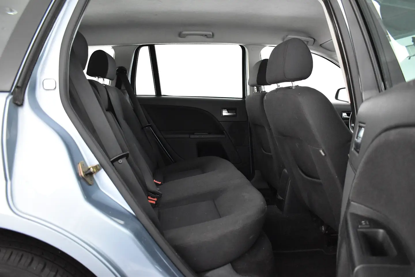 Car Image - 1nNjWIsI5nwTT2aqeBmsF1