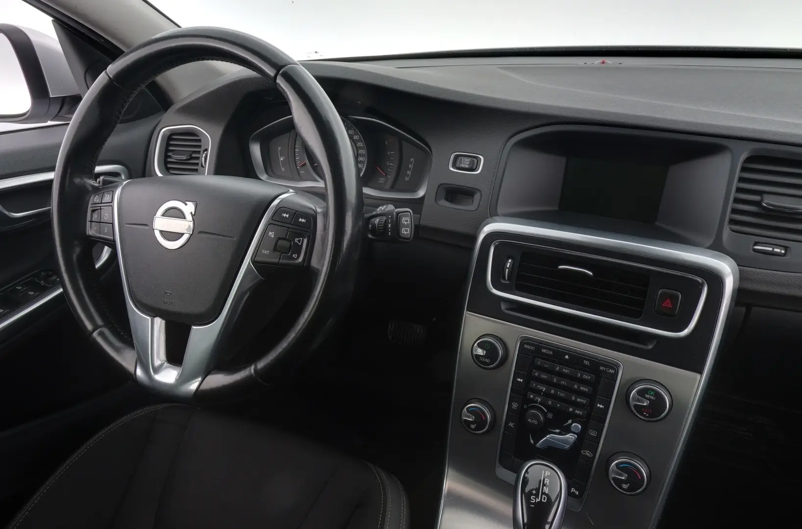 Car Image - 3lMKZgMHir7YQ3xTcuVT7m