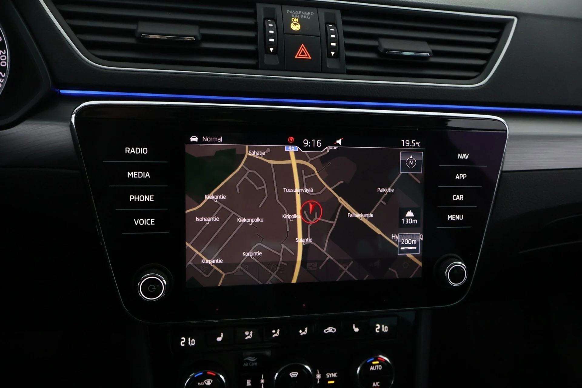 Car Image - 5WDY7csIN0l5btv77q1rXF