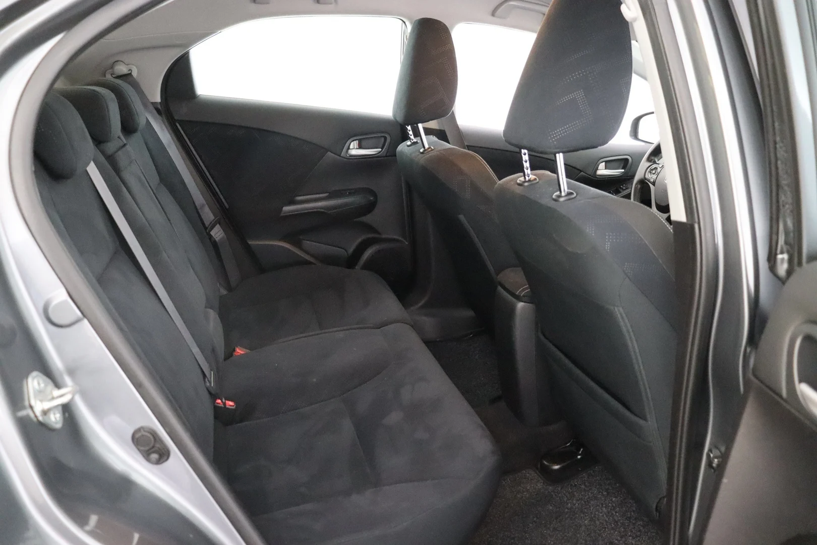 Car Image - 6Q7inZkICJj4pEdM0WeNG
