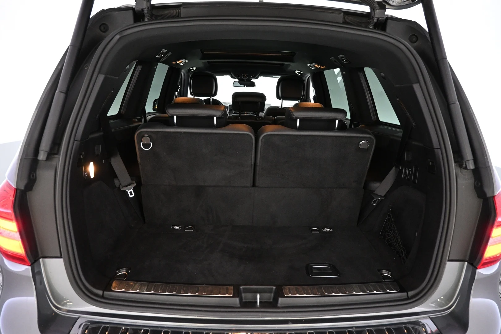 Car Image - 4aiFFdU75BqWgshtyqki8E