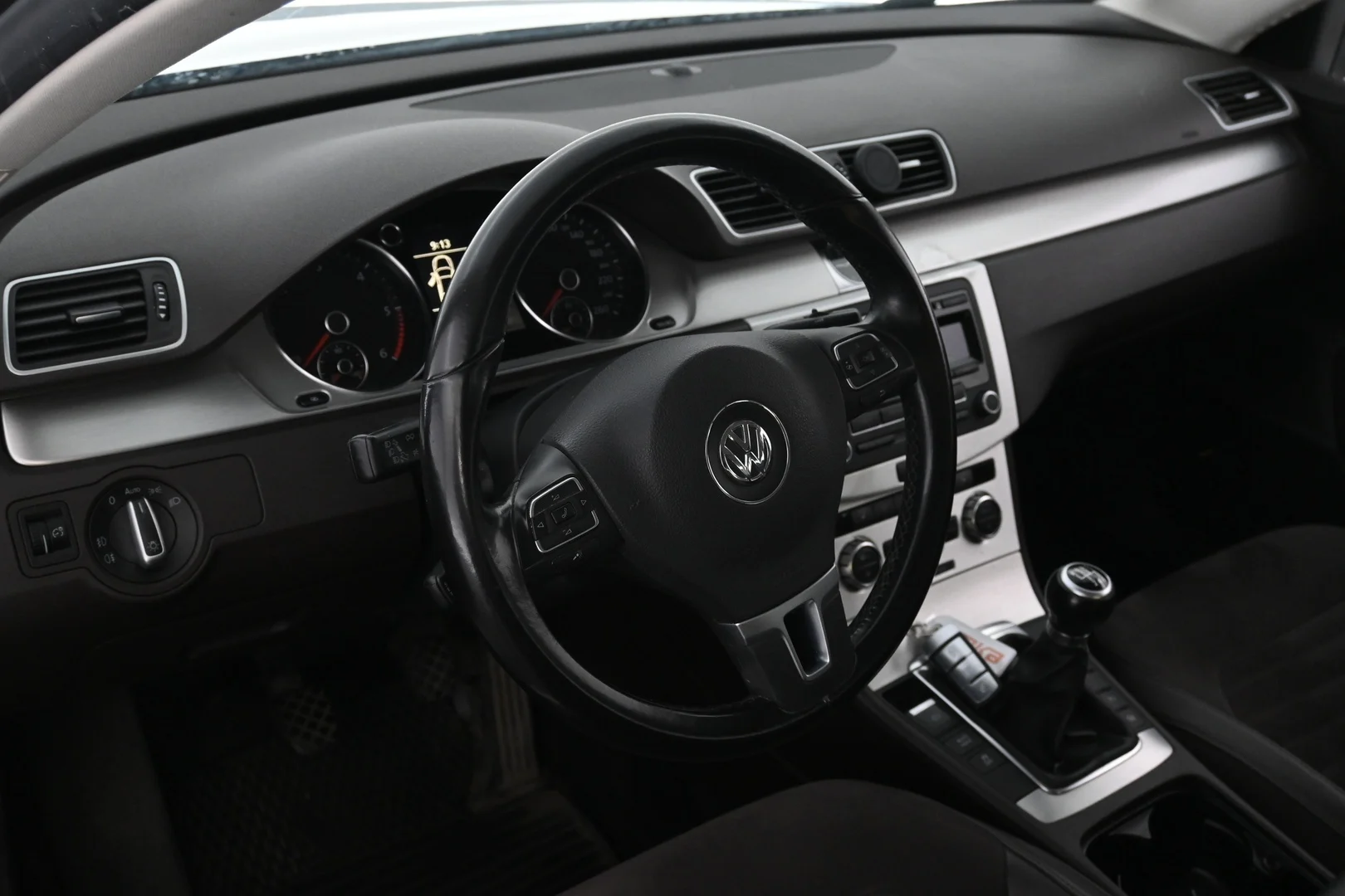 Car Image - 2JeVvryHOLRqGMZWzh7QqA